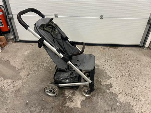Buggy mutsy nexo grijs, Kinderen en Baby's, Buggy's, Zo goed als nieuw, Overige merken, Regenhoes, Verstelbare rugleuning, Voetenzak