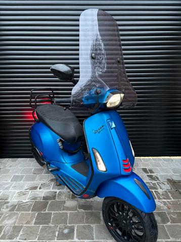 Vespa sprint 2020 beschikbaar voor biedingen