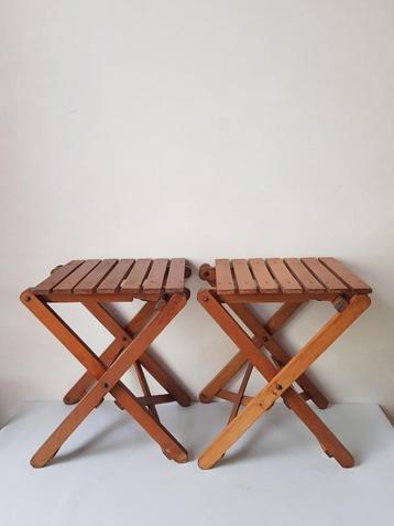 Table d’appoint pliable en bois  / ou tabouret