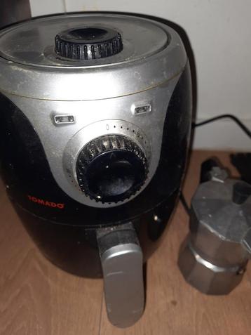 Friteuse à air Tomado, Electroménager, Enlèvement, Comme neuf