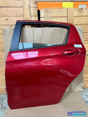 TOYOTA YARIS 3 P13 Rood Links achter deur 2012-2020 beschikbaar voor biedingen
