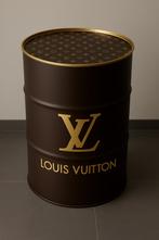 Fut décoratif louis vuitton, Handtassen en Accessoires, Uiterlijk | Parfum, Ophalen, Zo goed als nieuw
