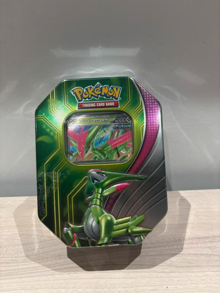 Paradox Clash Tins: Iron Leaves ex Tin (EU Version), Games en Spelcomputers, Games | Overige, Zo goed als nieuw, Ophalen of Verzenden