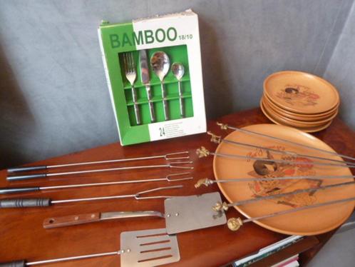 BBQ-onderdelen, 24 nieuw bestek (18/10), 6+1 kaasplanken, Huis en Inrichting, Keuken | Servies, Zo goed als nieuw, Ophalen of Verzenden