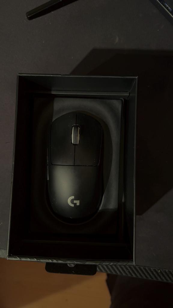 Logitech Lightspeed-muis, Computers en Software, Muizen, Zo goed als nieuw, Muis, Rechtshandig, Draadloos, Ergonomisch, Gaming muis