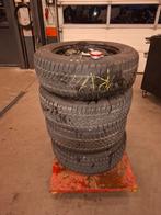 Set stalen velgen met goede winterbanden Peugeot 2008, Ophalen, Winterbanden, Velg(en)