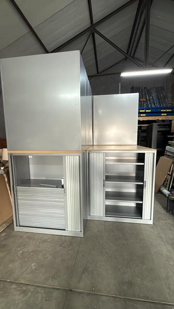 Armoire métallique  beschikbaar voor biedingen