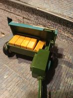 Presse John Deere Ertl + 6 ballots, Enlèvement ou Envoi, Utilisé, Tracteur et Agriculture, ERTL