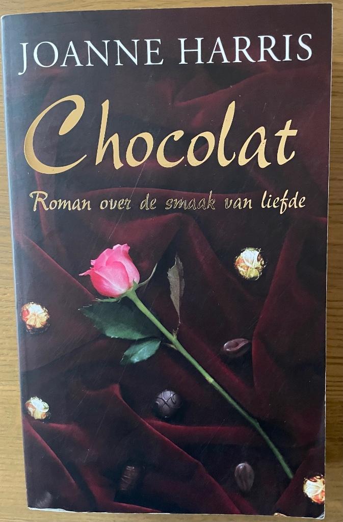 Boek: Chocolat (roman) van Joanne Harris, Boeken, Romans, Zo goed als nieuw, Ophalen