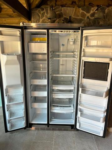 Degelijke Amerikaanse ijskast., 160 cm ou plus, Enlèvement, Utilisé, 200 litres ou plus