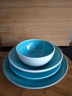 Compleet Azuurblauw keramieken servies - 24-delig, Huis en Inrichting, Ophalen, Keramiek, Zo goed als nieuw, Overige stijlen