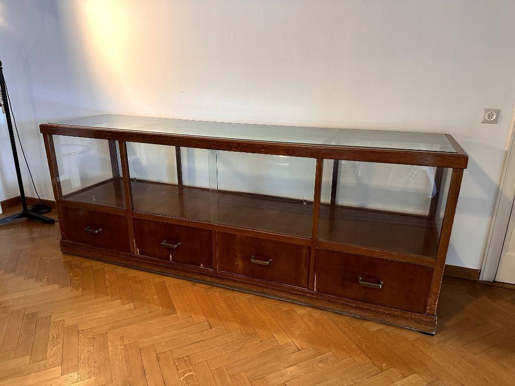 ② Comptoir vitrine — Aménagement de Bureau Magasin Commerce - Main Image