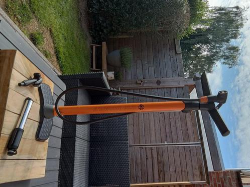 SKS voetfietspomp, Lezyne handpomp, Fietsen en Brommers, Fietsaccessoires | Fietspompen, Gebruikt, Ophalen