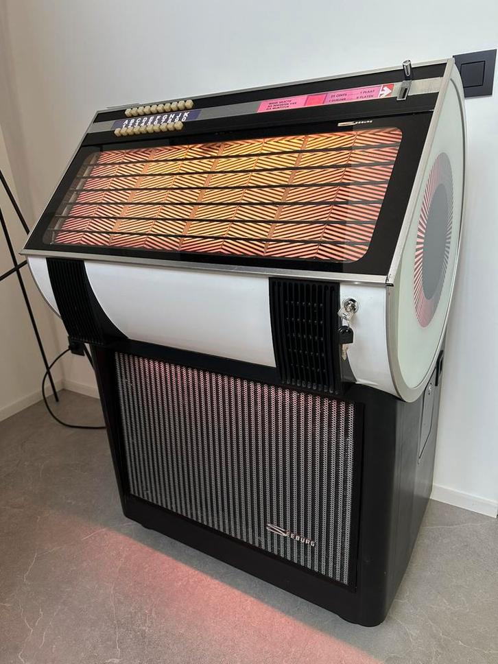 Juke box SEEBURG Marauder, Verzamelen, Automaten | Jukeboxen, Zo goed als nieuw, Seeburg, 1970 tot heden, Met singles, Ophalen