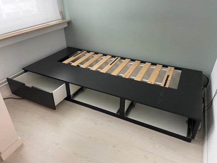 Eénpersoonsbed IKEA Nordli zwart, Huis en Inrichting, Slaapkamer | Bedden, Gebruikt, Eenpersoons, 90 cm, 200 cm, Hout, Zwart, Ophalen