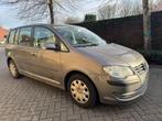 Volkswagen Touran 1.9 diesel 215.000km 5 plaatsen Export, Auto's, Bedrijf, Euro 4, Te koop, Stadsauto