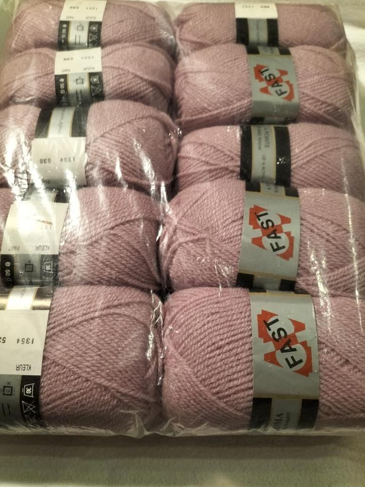 Fast Lila-garenbal (10 ballen)., Hobby en Vrije tijd, Breien en Haken, Nieuw, Ophalen of Verzenden