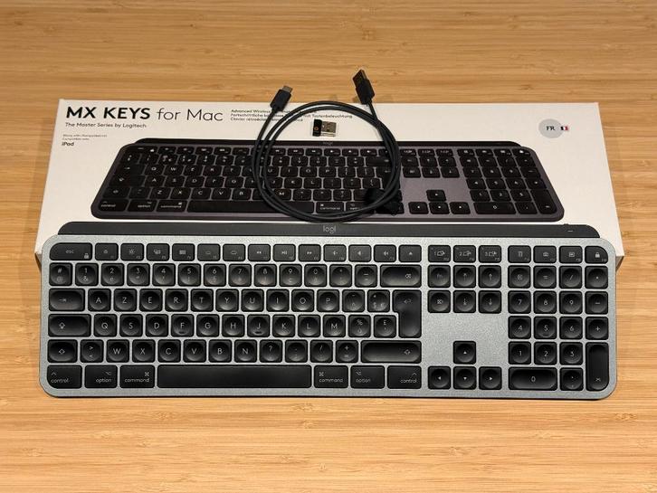 Logitech MX Keys for MAC (AZERTY), Informatique & Logiciels, Claviers, Comme neuf, Azerty, Sans fil, Enlèvement ou Envoi