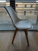 Chaise blanche, Huis en Inrichting, Ophalen, Zo goed als nieuw