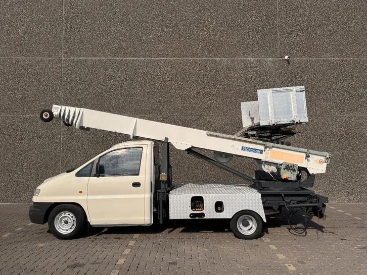 Hyundai H200 Bocker HL30/1-7LH (bj 2006), Auto's, Bestelwagens en Lichte vracht, Bedrijf, Hyundai, Overige brandstoffen, Handgeschakeld