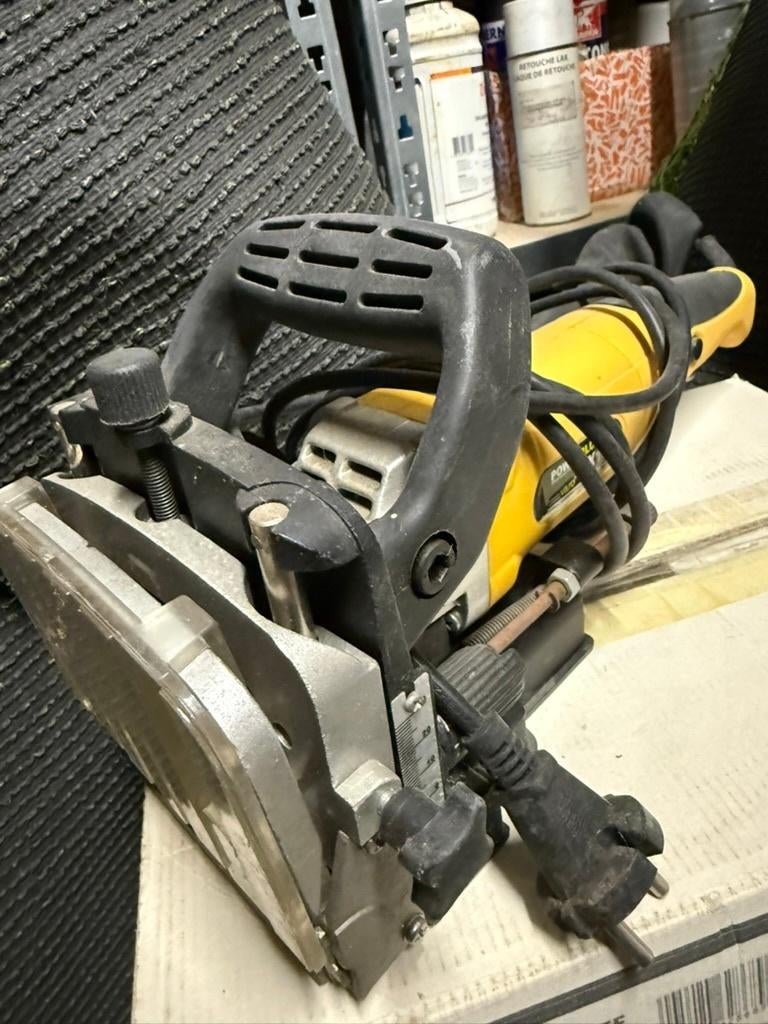 Lamelleuse / Biscuiteuse électrique — 650W 230V, Bricolage & Construction, Treuils et Palans, Enlèvement, Utilisé, Électrique