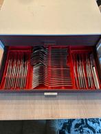 Bestekkoffer met bestek 12 personen + 5 dienstukken!, Huis en Inrichting, Ophalen, Zo goed als nieuw, Vaatwasserbestendig, Zilver