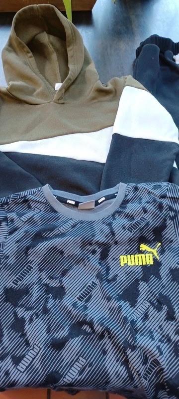 jogging et tee shirt, Enfants & Bébés, Vêtements enfant | Taille 128, Garçon, Enlèvement ou Envoi, PUMA, Utilisé