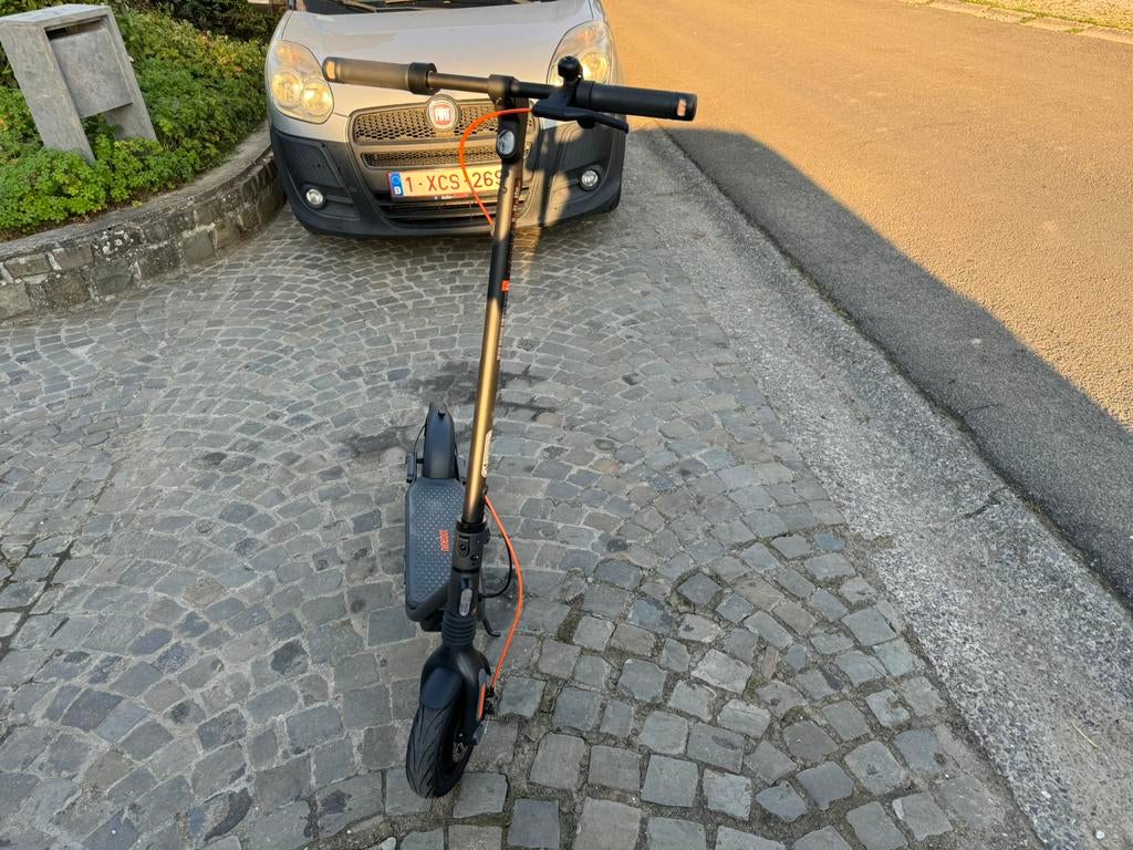 Ninebot f2 pro, Vélos & Vélomoteurs, Trottinettes, Enlèvement, Comme neuf, Step électrique (E-scooter)