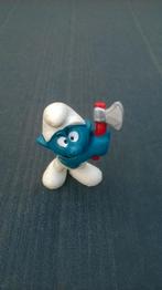 Smurf met bijl 2.0087, Verzamelen, Smurfen, Ophalen of Verzenden, Gebruikt, Overige Smurfen, Poppetje, Figuurtje of Knuffel