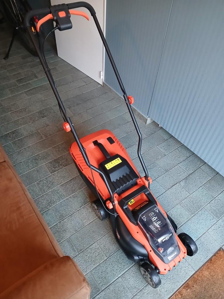 Grasmaaier nieuw(nooit gebruikt), Ophalen