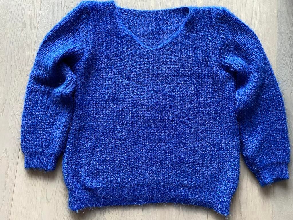 One-size pull, trui, felblauw, bijna NIEUW!, Kleding | Dames, Truien en Vesten, Ophalen of Verzenden, Zo goed als nieuw, Maat 38/40 (M)