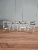 Set van 4 glazen voorraadpotten met metalen sluiting., Huis en Inrichting, Ophalen of Verzenden