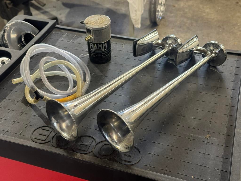 Fiamm TA/NR TA/NS scheepshoorn met compressor, Ophalen of Verzenden, Zo goed als nieuw