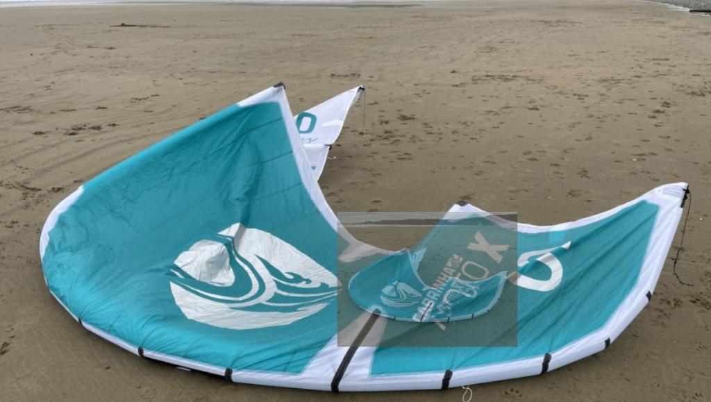 Kite surf, Sports nautiques & Bateaux, Kitesurf, 9 m², Comme neuf, Kite, Enlèvement