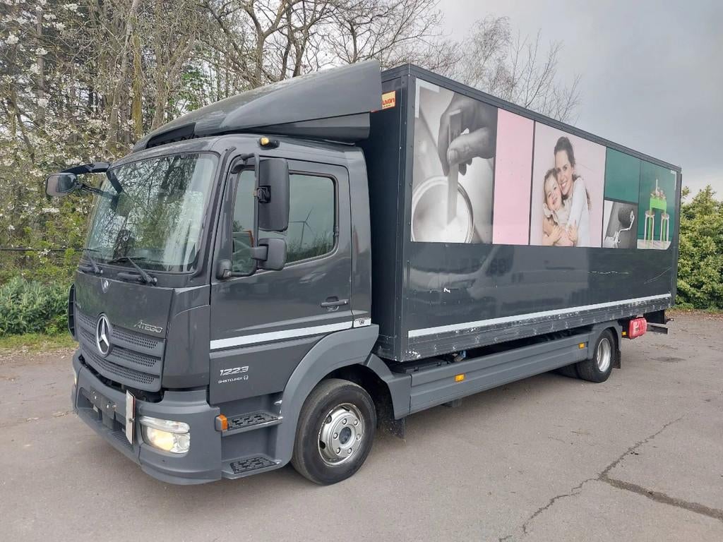 Mercedes-Benz Atego 1223 BL 4x2 koffer 6,9m + LBW D’Hollan, Automaat, Achterwielaandrijving, Mistlampen, 169 kW