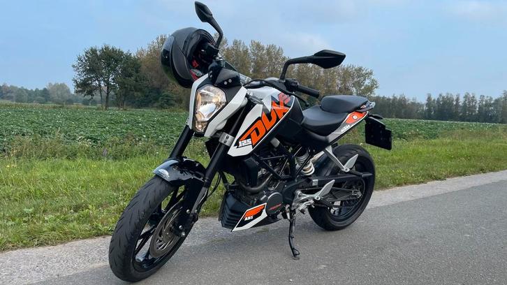 KTM Duke 125 cc rijbewijs A1/B, Motoren, Motoren | KTM, Particulier, Naked bike, 11 kW of minder, 1 cilinder, Minimaal motorrijbewijs A1