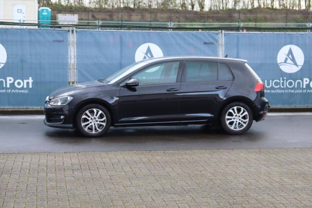 Vente aux enchères : voitures particulières et VUS, Autos, Entreprise, Achat