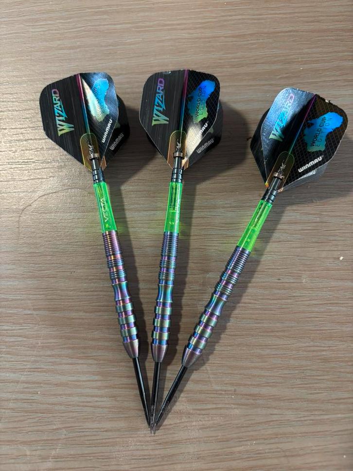 Darts pijlen, Sport en Fitness, Darts, Zo goed als nieuw, Pijlen, Ophalen