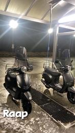 A klasse scooter, Fietsen en Brommers, Zo goed als nieuw, Benzine, Ophalen, Overige merken