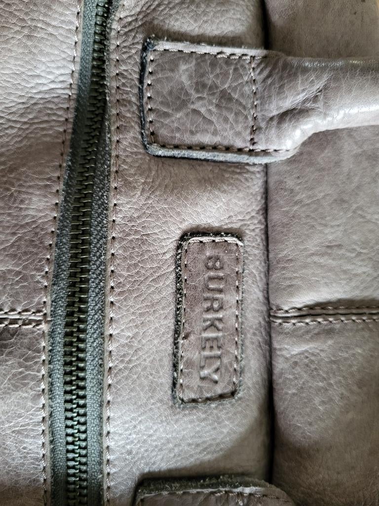 Burkely handtas, Ophalen