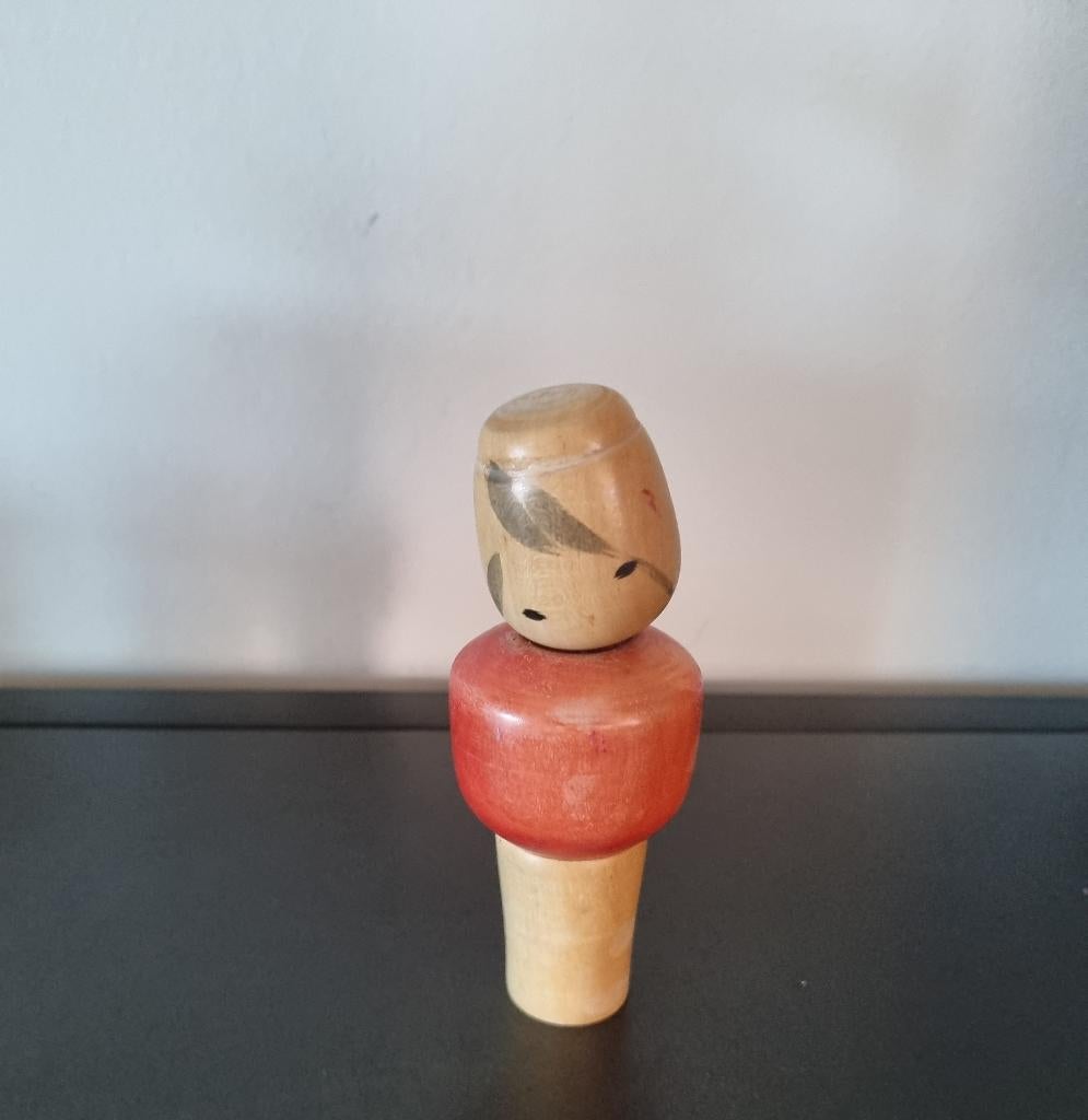 Magnifique kokeshi Aki no kaze de Miyajima Muhitsu, Envoi