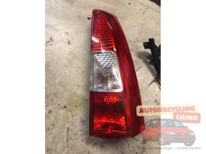 Feu arrière droit d'un Volvo XC70, Autos : Pièces & Accessoires, Éclairage, Volvo, Utilisé, 3 mois de garantie, Enlèvement ou Envoi