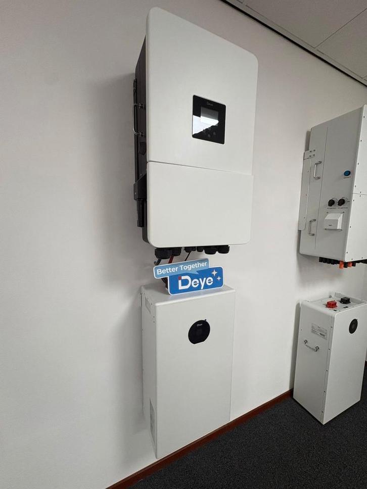 (NEW) DEYE onduleur + batterie LITHIUM (GROSSISTE), Bricolage & Construction, Électricité & Câbles, Comme neuf, Autres types, Enlèvement