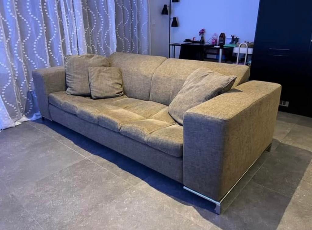 Zetel, Ophalen, Zo goed als nieuw