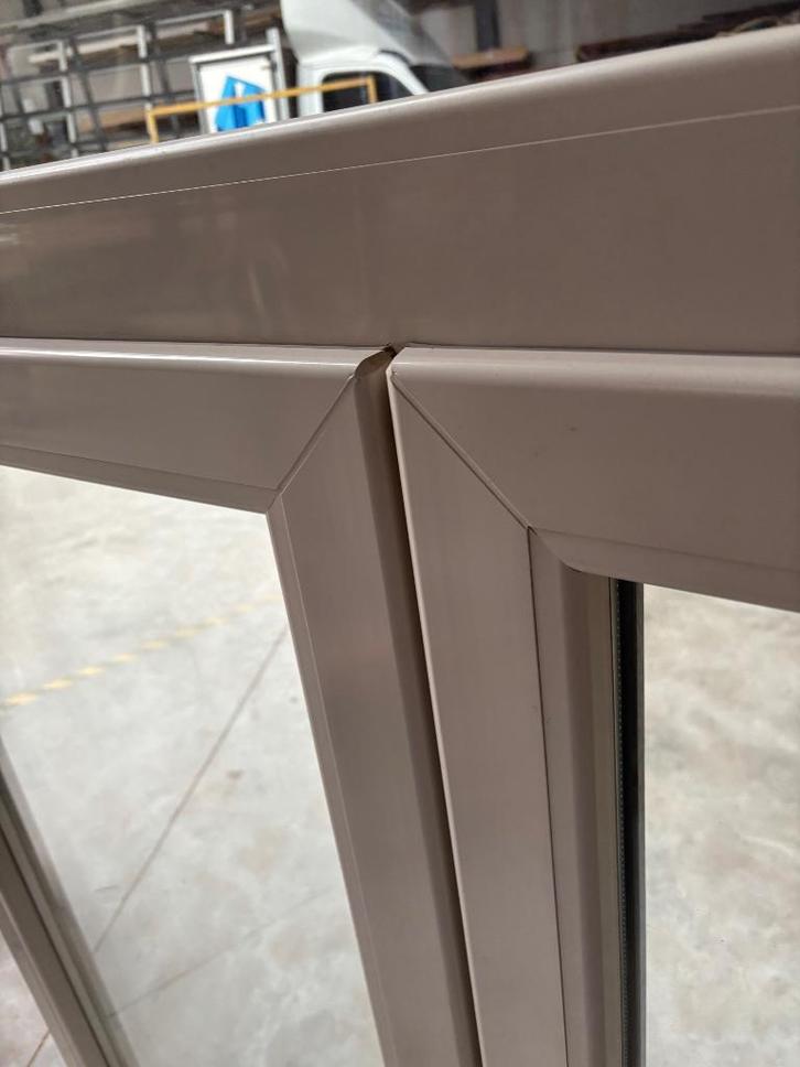 Vensterraam van Deceuninck, Doe-het-zelf en Bouw, Raamkozijnen en Schuifdeuren, Zo goed als nieuw, Raamkozijn, Kunststof, 150 tot 225 cm