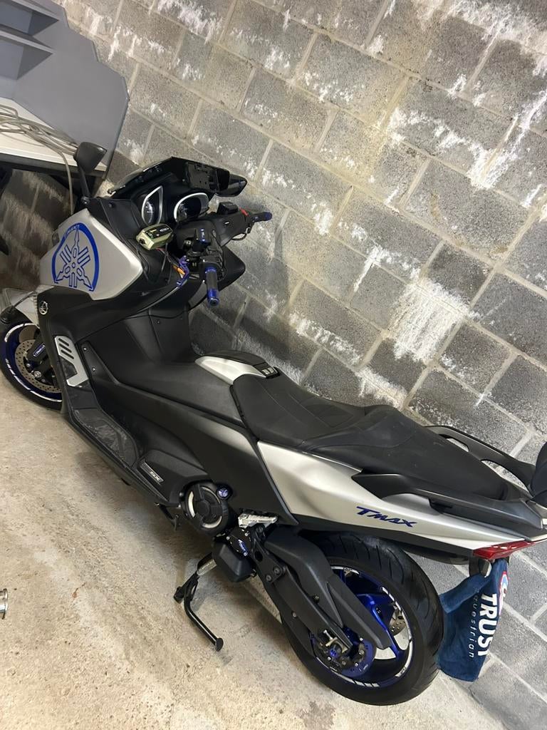 Yamaha TMax 530, Scooter, 2 cylindres, Contrôle de traction, 530 cm³