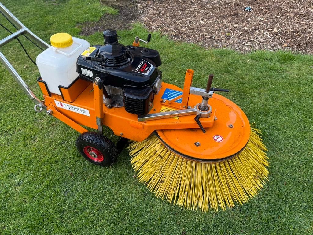 Michaelis Borstel KM2012 – Professionele veegmachine TOPSTAA, Tuin en Terras, Veegmachines, Ophalen, Zo goed als nieuw