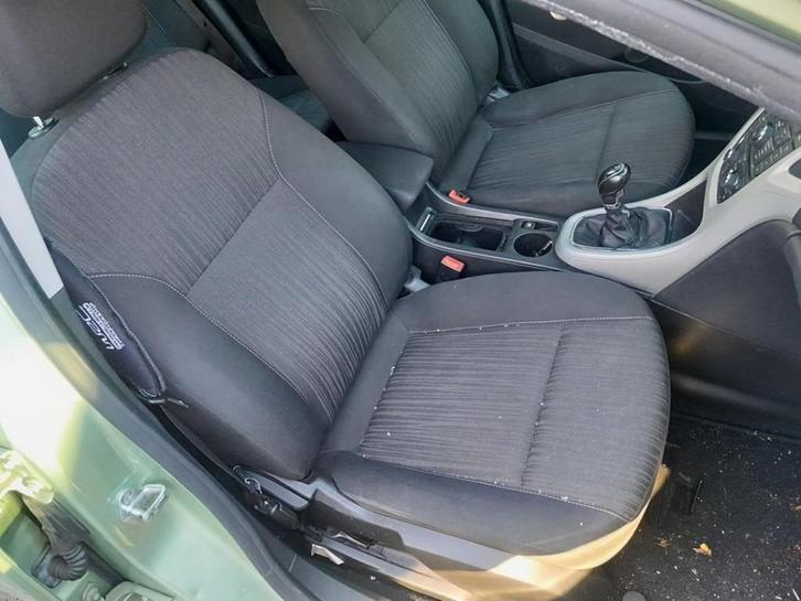 STOEL RECHTS VOOR Opel Astra J (PC6 / PD6 / PE6 / PF6), Auto-onderdelen, Interieur en Bekleding, Opel, Gebruikt