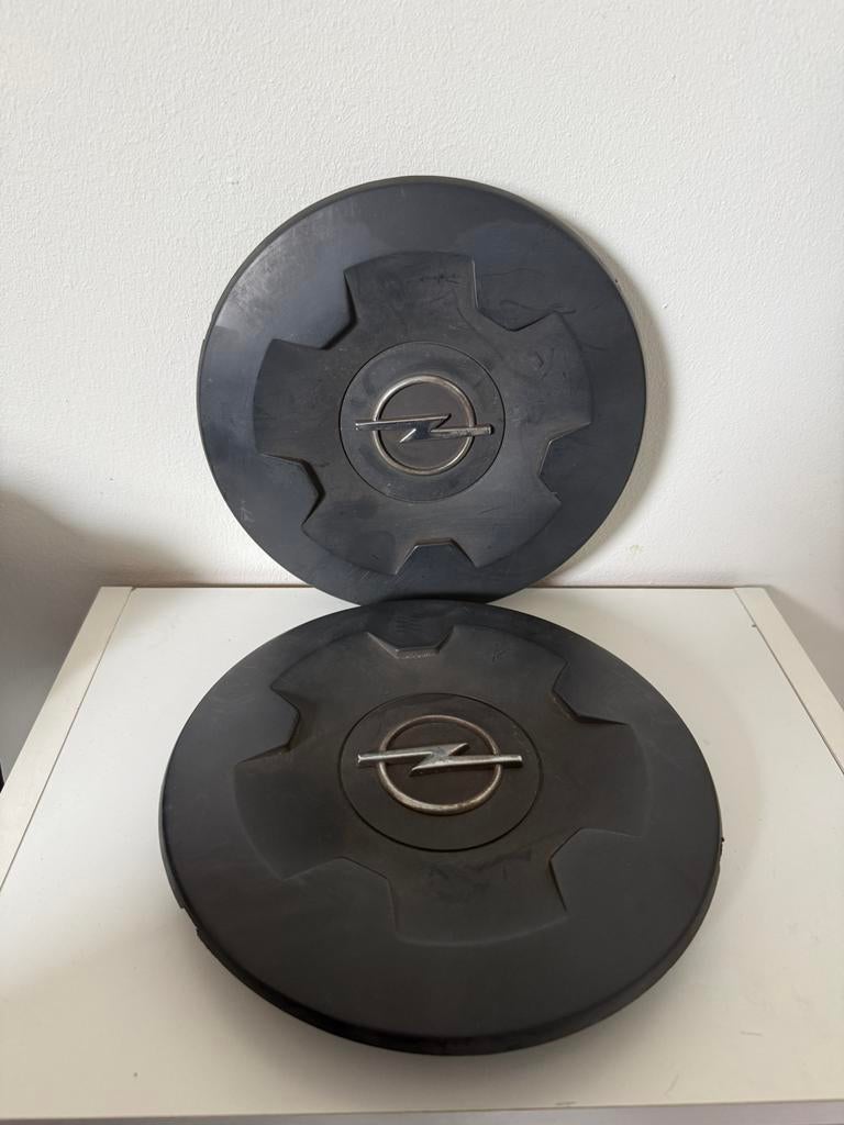 2x Opel vivaro deksels, Auto diversen, Wieldoppen, Ophalen of Verzenden, Zo goed als nieuw