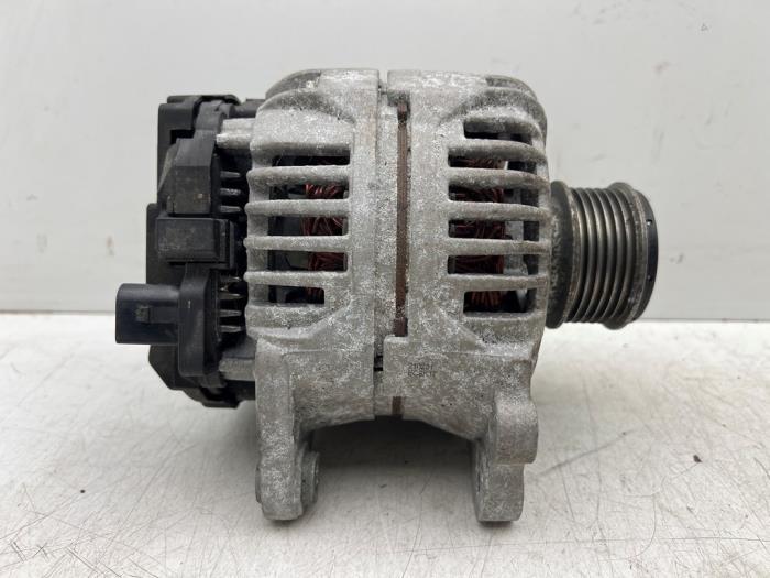 Dynamo d'un Volkswagen Golf, Volkswagen, -, 3 mois de garantie, Utilisé